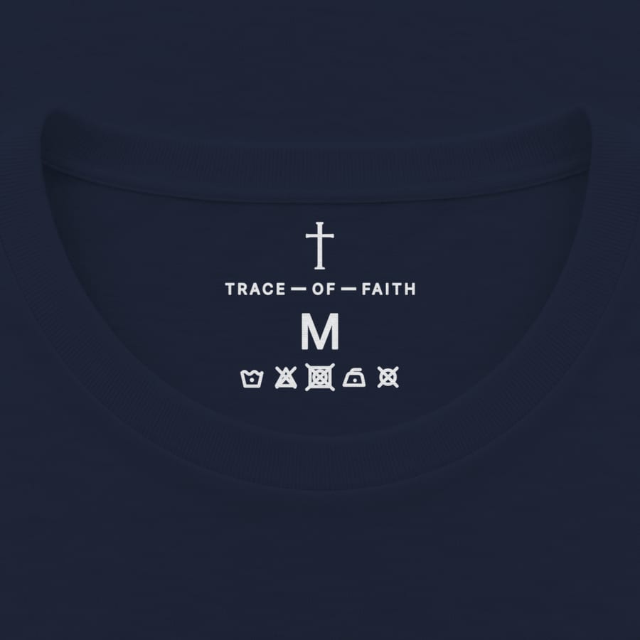 Wees stil in Navy, neklabel